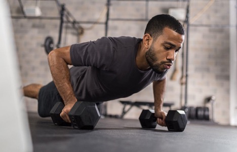 Tập luyện thể dục thể thao thường xuyên giúp nam giới bảo vệ sức khỏe