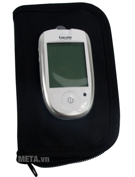 Máy đo đường huyết Beurer GL42 có túi đựng bảo quản máy.