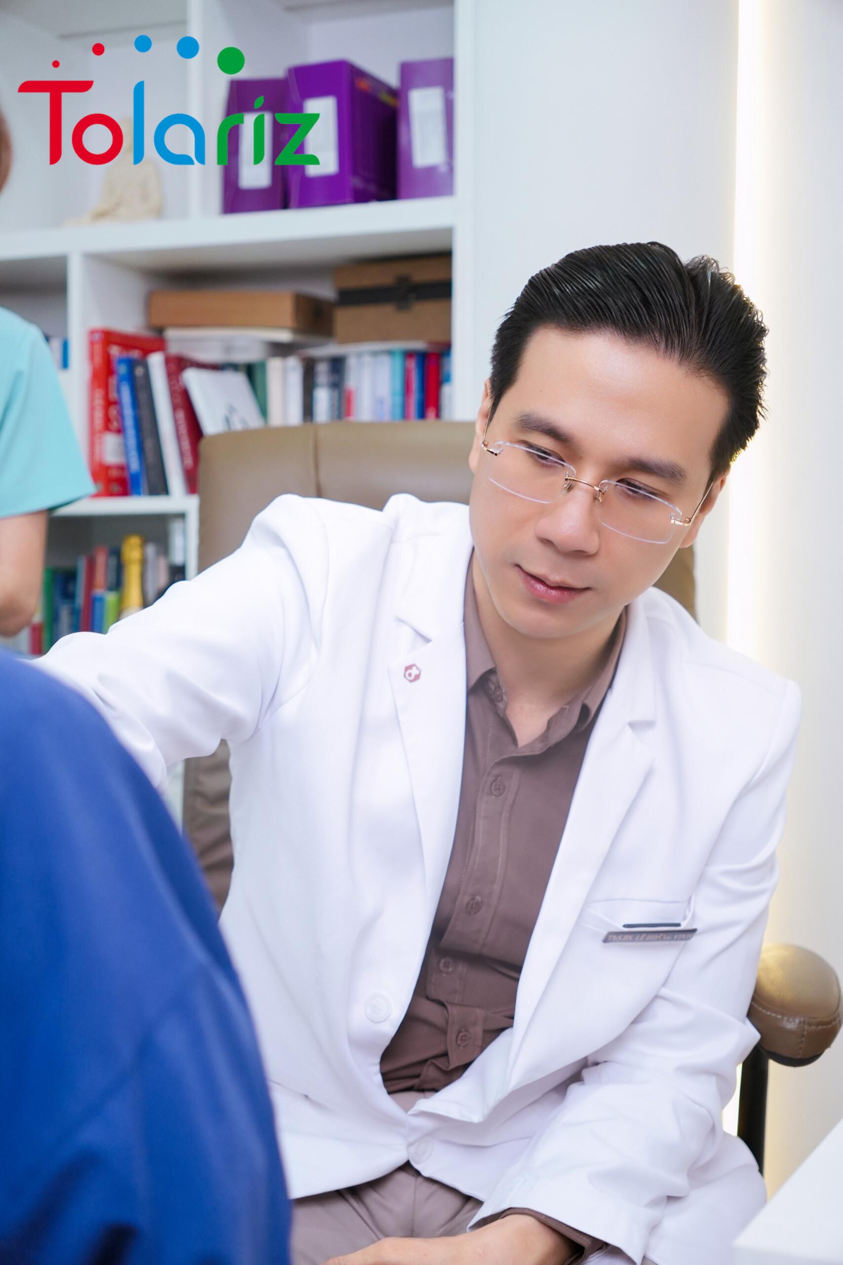 Bác sĩ Lê Hoàng Vinh – Từ Bỏ Công Việc Tại Bệnh Viện Chợ Rẫy Đến Chuyên Khoa Thẩm Mỹ
